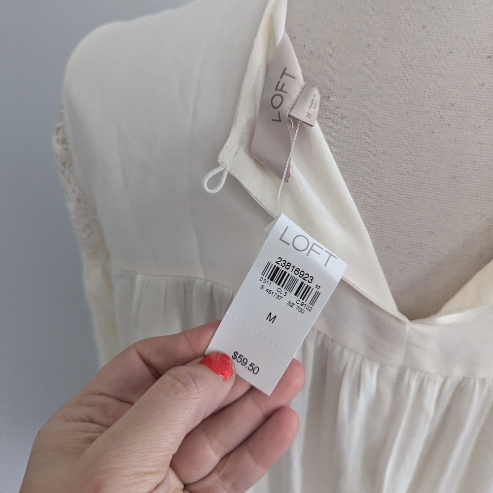 NEW Women's LOFT White Cream Lace Blouse Medium - Picture 4 of 7